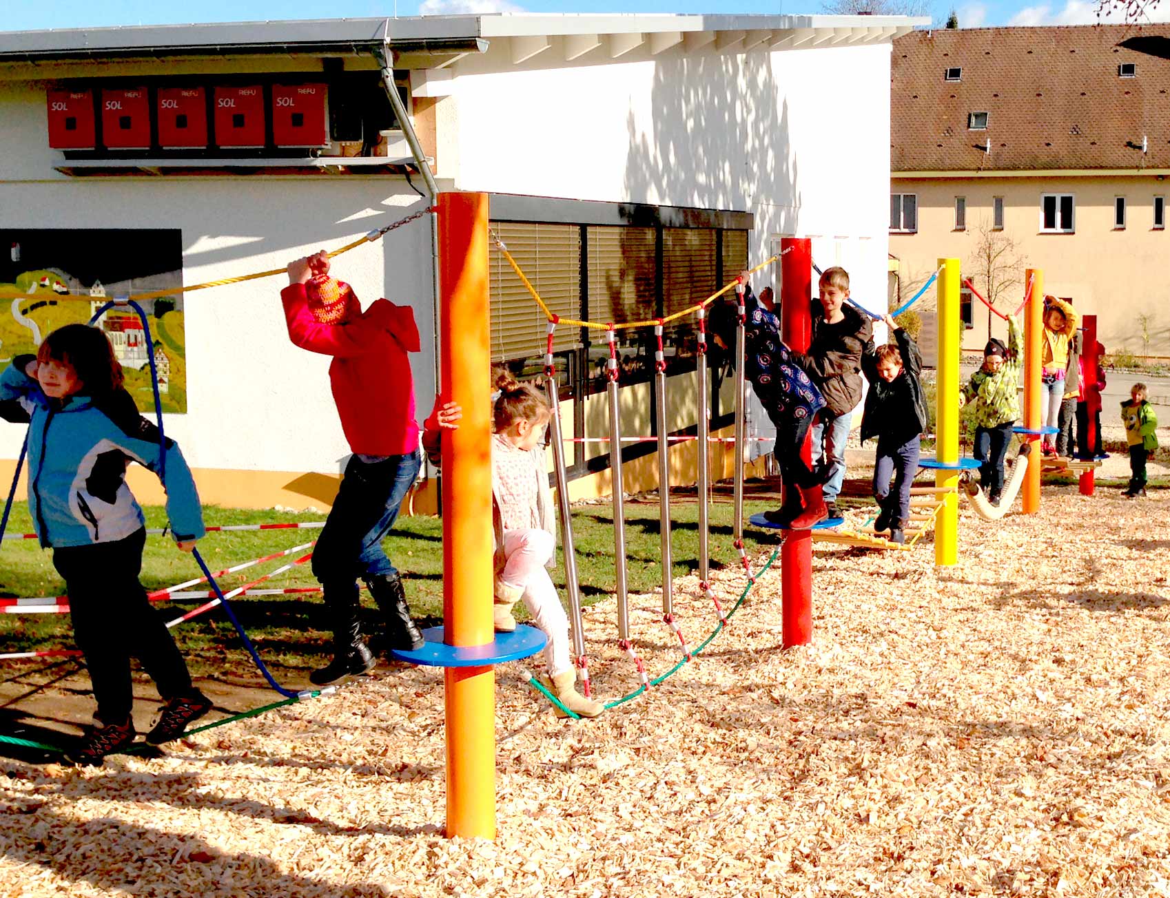 Motorikstrecke-Spielplatz__3_BUCK_Freizeitgeraete_slider