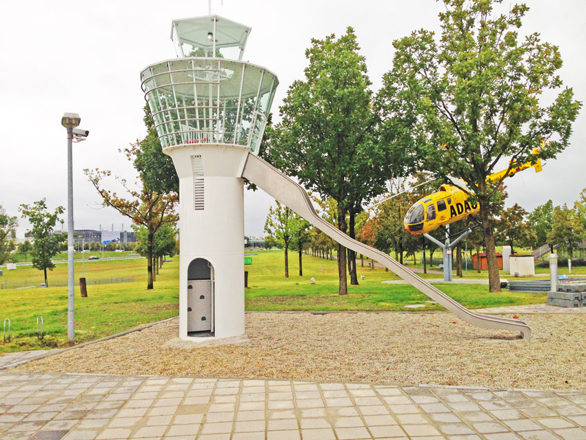 Rutschentuerme_TOWER-Flughafen-TURM_BUCK_Freizeitgeraete_SLIDER